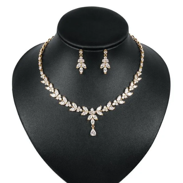 Ladies luxury set necklace and earrings