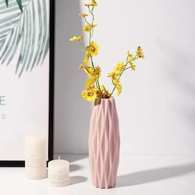 Farebná váza v norském stylu