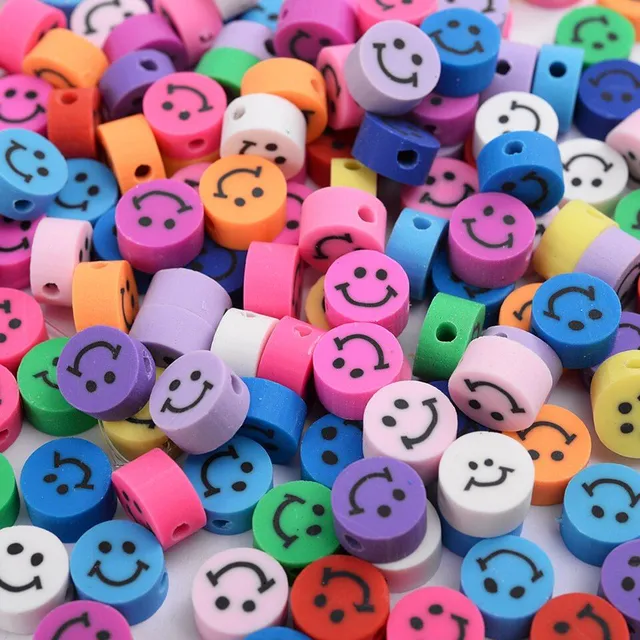 Mărgele colorate pentru înșirat pentru fete - diferite motive - 100 bucăți