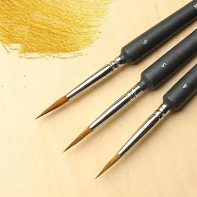 Set of detailed paint brushes d