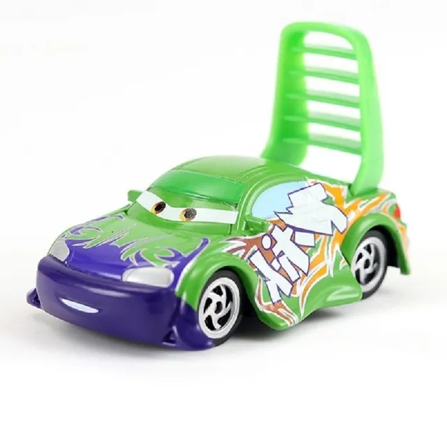 Dětská autíčka s motivem postav z filmu Auta 32