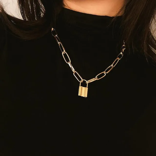 Ladies chain necklace with padlock