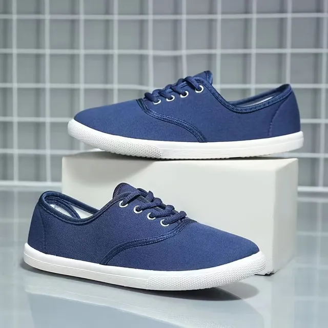 Women's canvas sneakers in uniform, laced, light, for everyday wearing