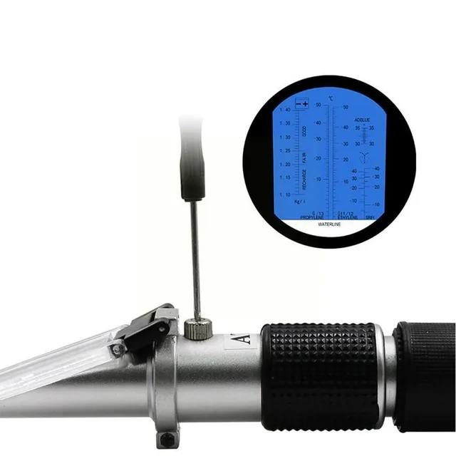 Hand-held refractometer