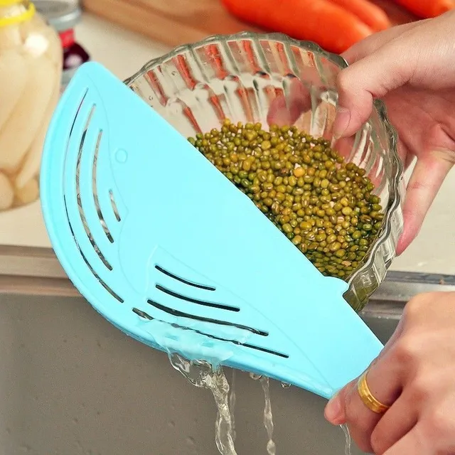 Kitchen colander in the shape of fish J1960