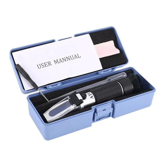 Hand-held refractometer