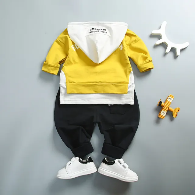 Design children's tracksuit Best