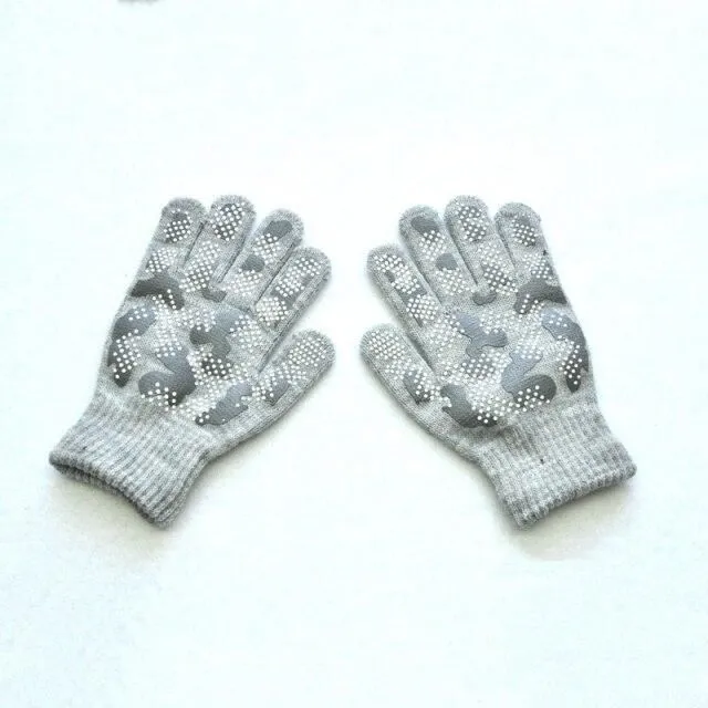 Children's anti-slip camouflage gloves