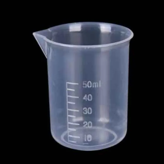 Plastic measuring cup