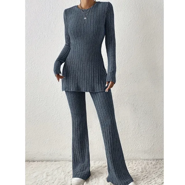 Ladies' two-piece set in ribbed knit - long sleeves, slit, bell bottoms