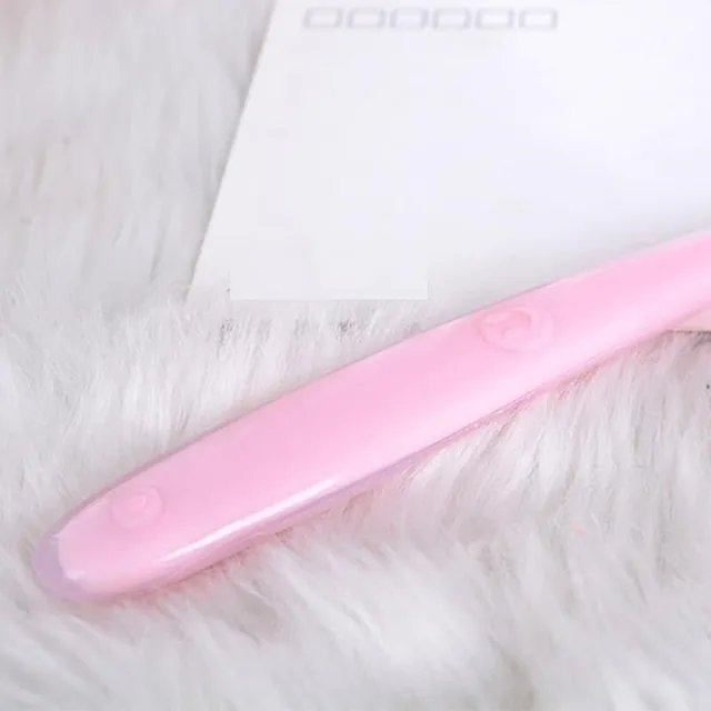 Cuillère en silicone pour bébés