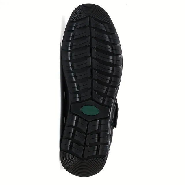 Men's Sandals with Breathable Holes, Resistant Against Worth