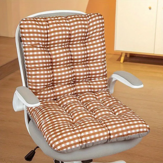 Decorative and practical chair pillow - washable polyester in classic plaid pattern