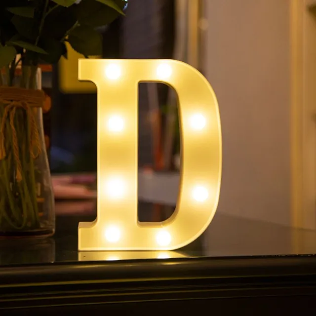 Letras decorativas iluminadas