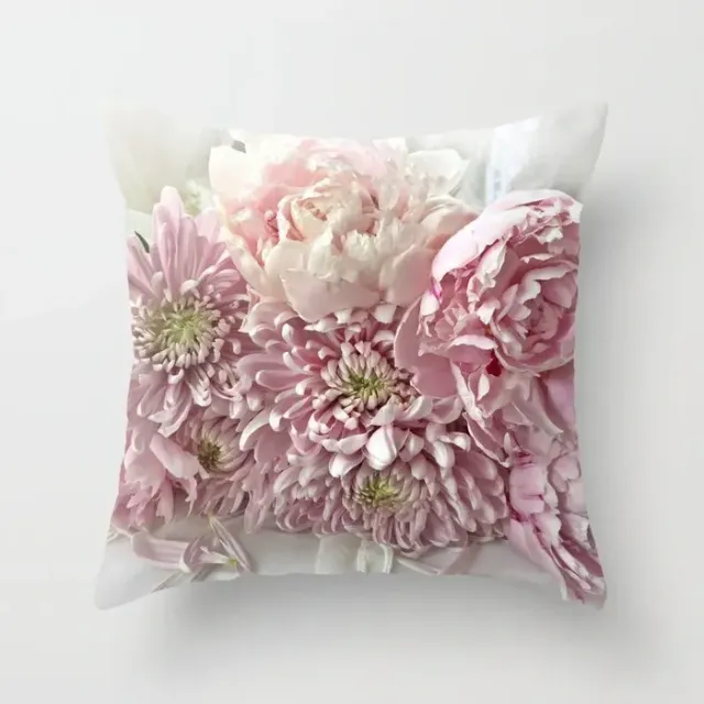 Gentle pillowcase with flower motif 45 x 45 cm