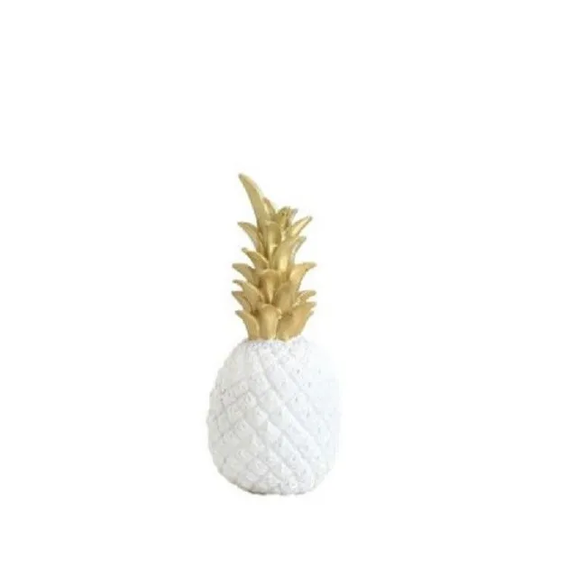 Decorative pineapple statuette