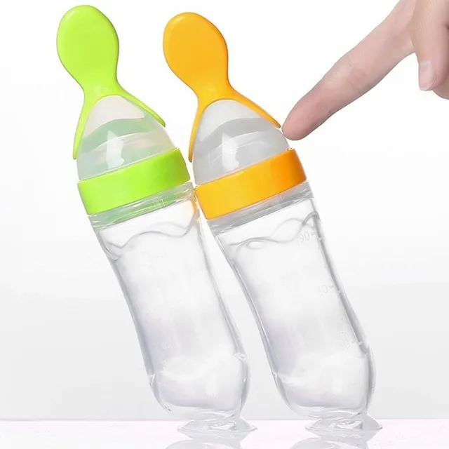Pohodlná příjemný stylová silikonová láhev s vbudovanou lžičkou pro jednoduché krmení