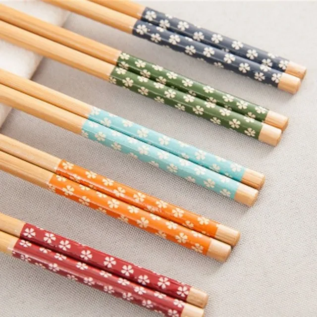 Bamboo chopsticks with flowers