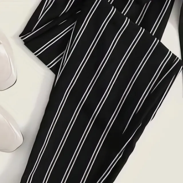 Elegantní dvoudílný set - Crop top s ramínky a pruhované kalhoty s páskem - Dámské oblečení