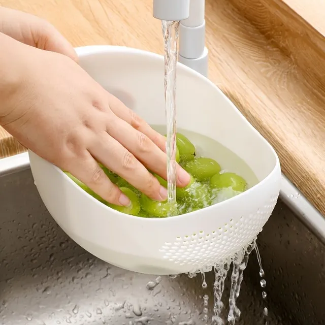 Rice rinsing basket with colander