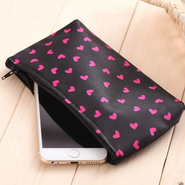 Small toiletry bag with heart motif for cosmetics and other