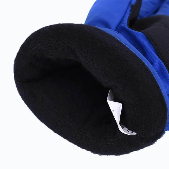 Children's ski gloves of high quality