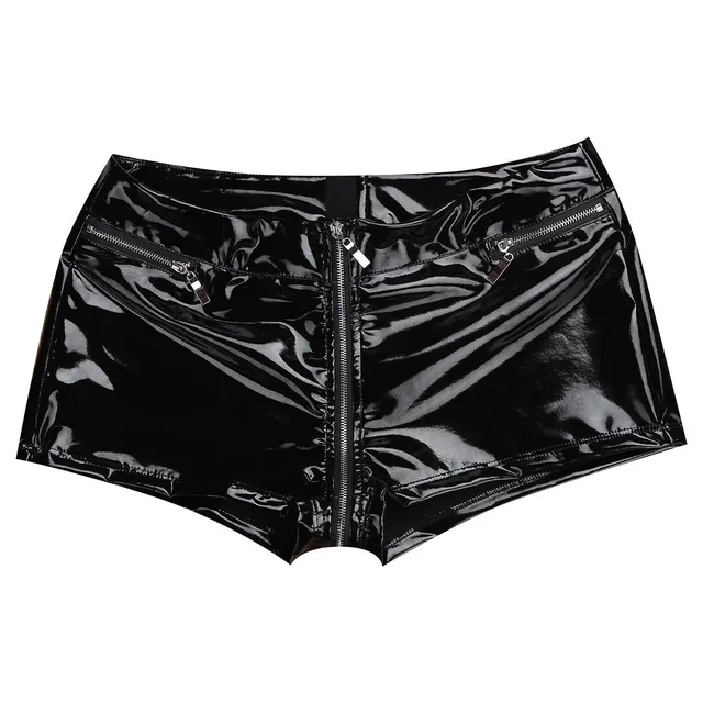 Women's leather shorts with zipper and pockets