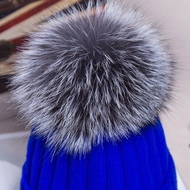 Ladies winter cap with pompom A545