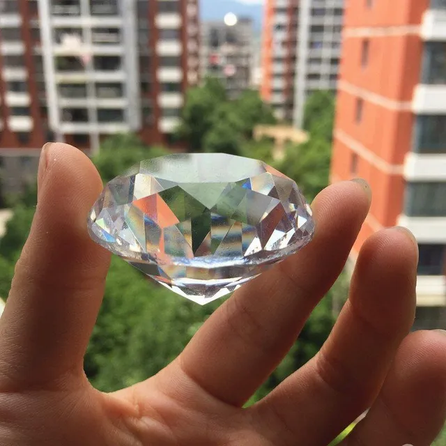 Dekorativní skleněný diamant C478