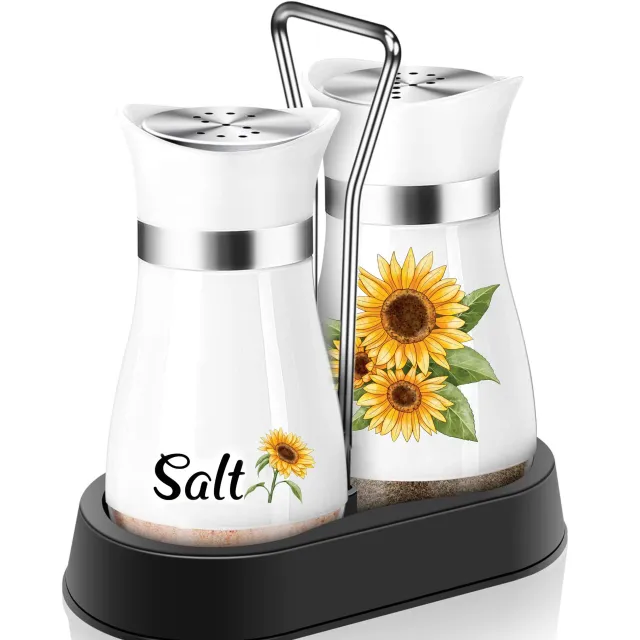 Practical salt and pepper in set 2 pieces - stylish supplement to the kitchen