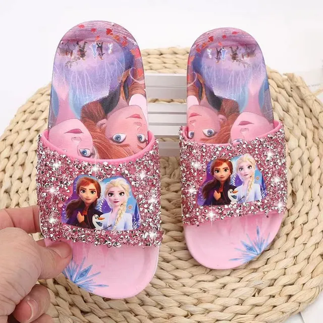Papuci pentru fetițe cu printese din Regatul de Gheață
