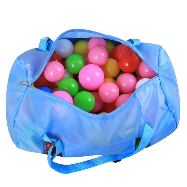Plastové míčky do bazénu