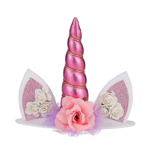 Decoration for cake with unicorn