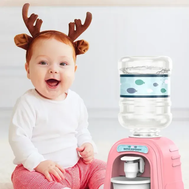Mini water dispenser for children with cute motif for simulation of cold/hot water