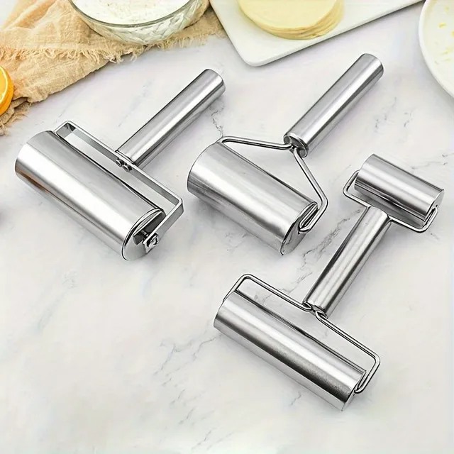 Stainless steel roller for universal use in the preparation of pizza dough, cakes, biscuits, dumplings and noodles