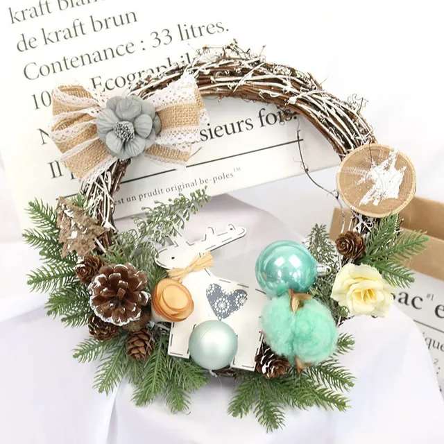 Christmas decorative wreath