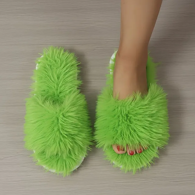 Winter fluffy slippers made of artificial fur with open tip - Warm and comfortable home footwear for women