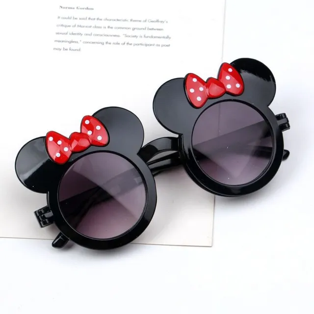 Kids sunglasses with Mickey or Minnie mouse motif