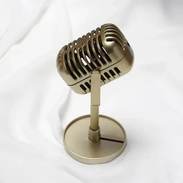 Mikrofón retro vo vintage štýle - štýlová a dekoratívna výzdoba domov