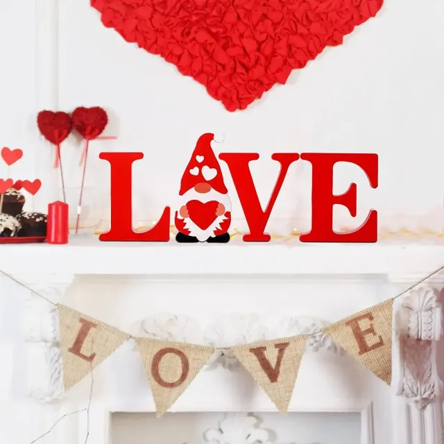 Literă decorativă din lemn de Valentine's Day LOVE decorată cu pitic