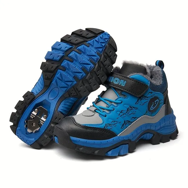 Children's winter hiking shoes with steel claws and fleece lining