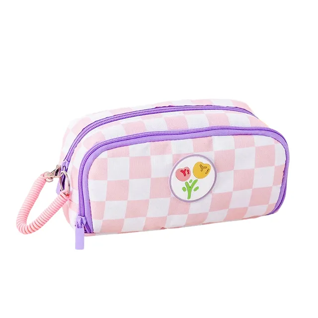 Pencil case cu carouri P3586