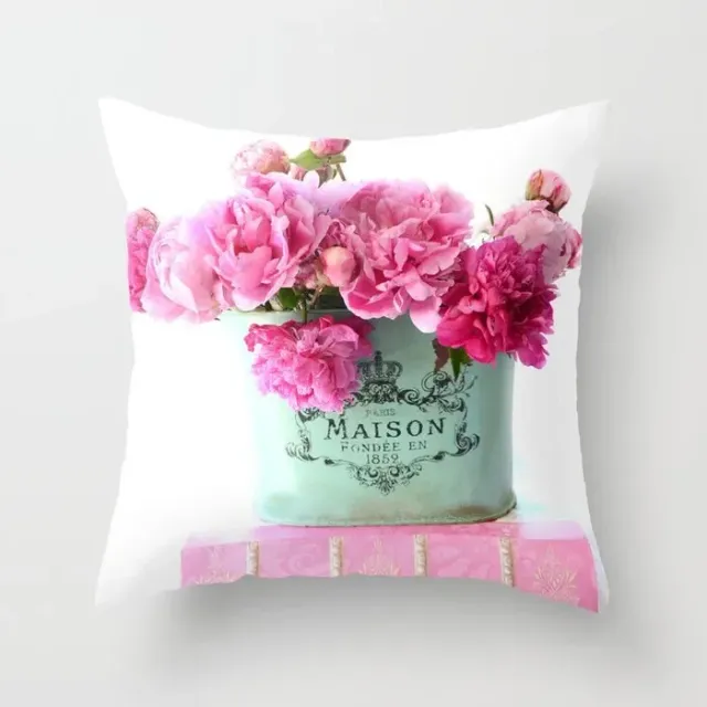 Gentle pillowcase with flower motif 45 x 45 cm