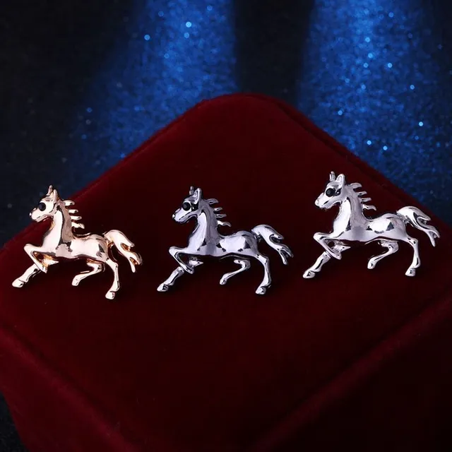 Beautiful modern brooch for horse lovers