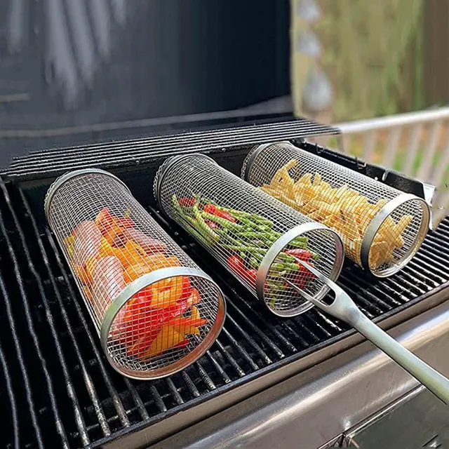 Outdoor cylindrical barbecue basket with stainless steel hook and fork