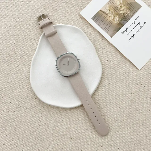 Women's modern bracelet elegant watch with square dial