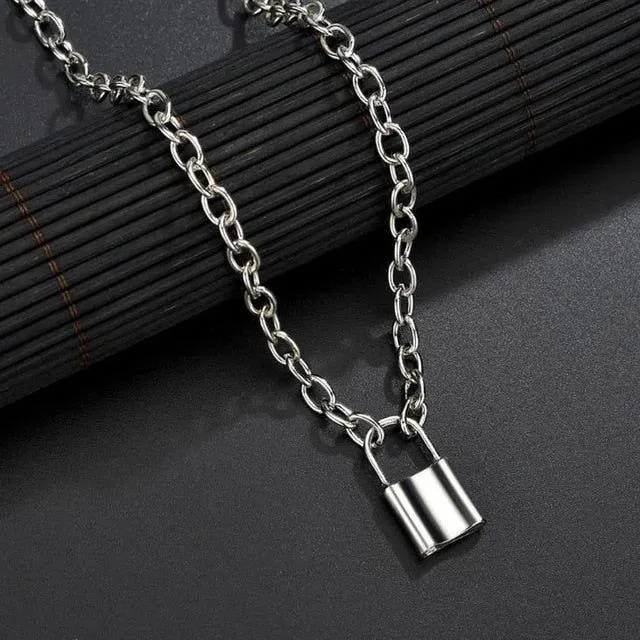 Ladies chain necklace with padlock