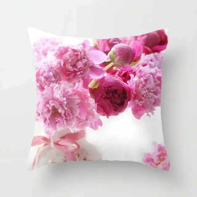 Gentle pillowcase with flower motif 45 x 45 cm