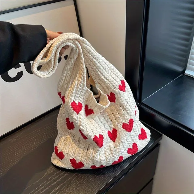 Practical knitting hobo bag in minimalist design - ideal for shopping and holidays