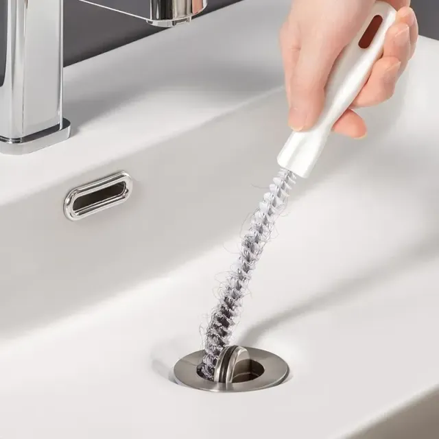 Brush for cleaning pipes and ducts in the bathroom or in the kitchen
